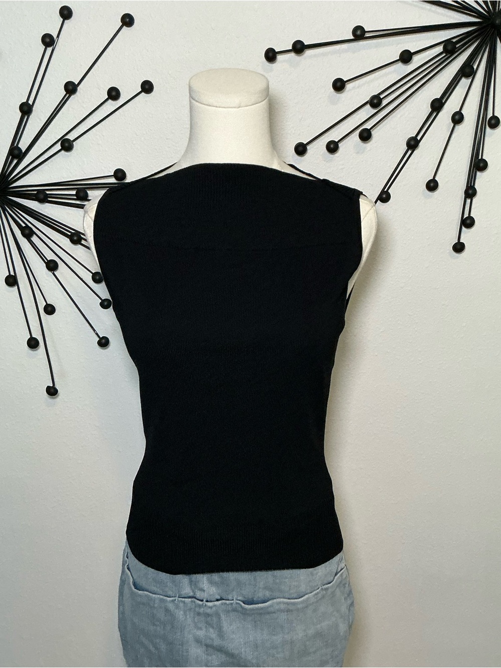 White House Black Market Black Ribbed Knit Sleeveless Top Medium